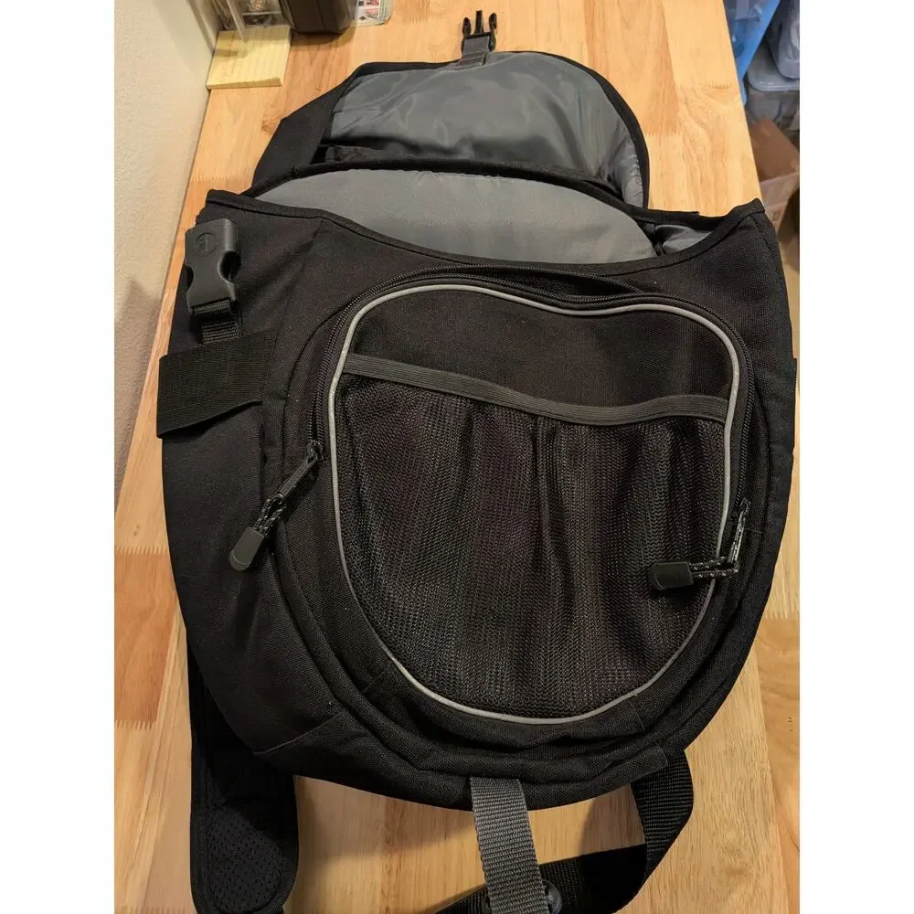 TAMRAC Velocity 9 5769 Camera Sling Backpack Black Padded DSLR Gear Bag